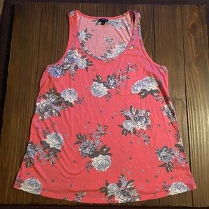 TORRID SCOOP NECK TANK SIZE 2